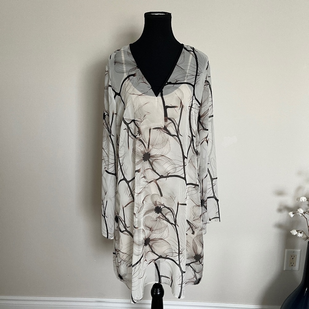 NWT - Melissa Nepton Long Sleeved Shiffon Dress with Slip. Size G/L